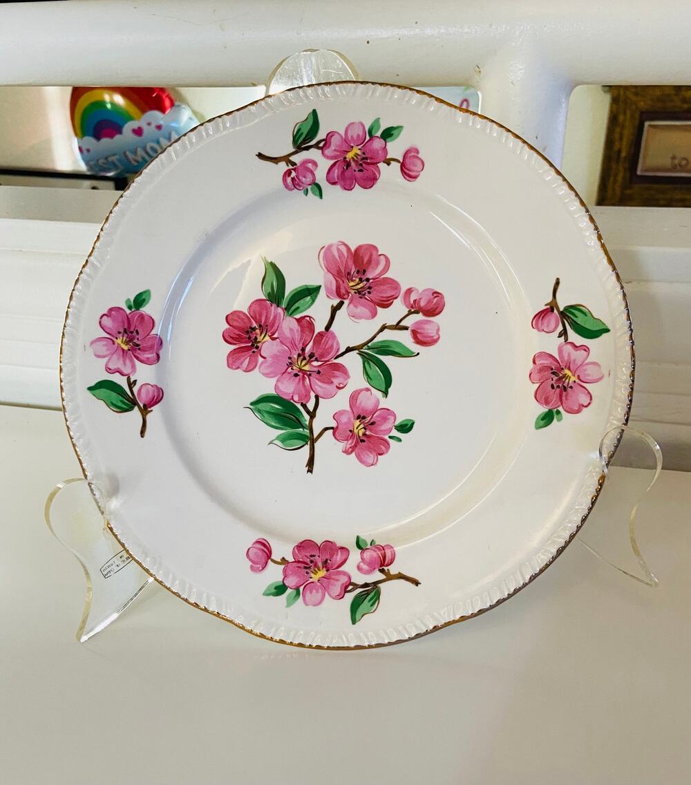 VINTAGE Homer Laughlin Pink & Gold Apple Blossom Floral Porcelain 9 in Plate